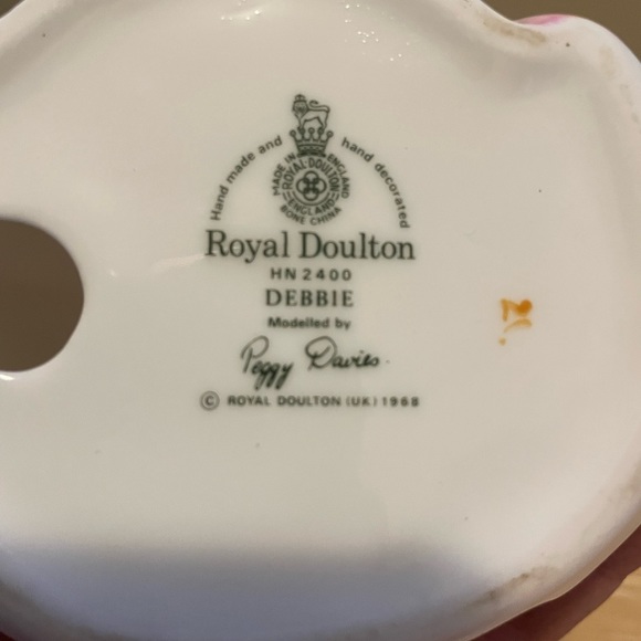 Royal Dalton Debbie 1968 - Picture 3 of 3